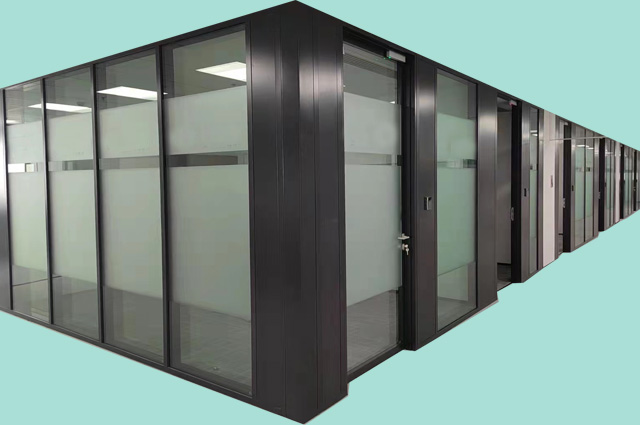Division and application site of fireproof glass partition